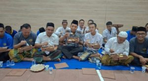 Kalapas Kediri Pererat Kebersamaan Ajak WBP Buka Bersama