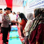 Bersama Buruh Buka Puasa, Kapolri Sampaikan Kabar Gembira
