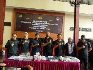 Polres Jakpus Sikat Pembuatan Liquid Vape Mengandung Narkoba