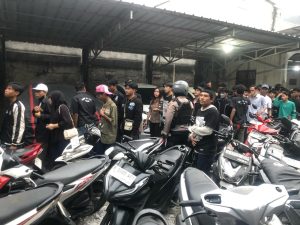 Polisi Cegah Ratusan Remaja Konvoi Bawa Petasan