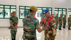 Pelepasan Satgas Yonmek TNI Konga XXIII-S/Unifil, Sersan Satu Sherly Verdiansyah, oleh Danyon Arhanud 6/BAY