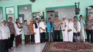 Safari Ramadhan Kapolres : Menyentuh Hati Warga dengan Bantuan