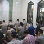 Kapolres Metro Jakarta Pusat Gelar Sholat Tarawih Keliling di Mushola Al Barokah