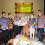 Mahasiswa STIK-PTIK Angkatan 83 Salurkan Bantuan kepada Keluarga Korban Penembakan di Way Kanan