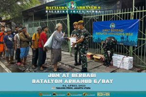 Perkuat Sinergi TNI dan Masyarakat, Batalyon Arhanud 6/Bay Gelar Kegiatan ‘Jum’at Berbagi’ di Tanjung Priok