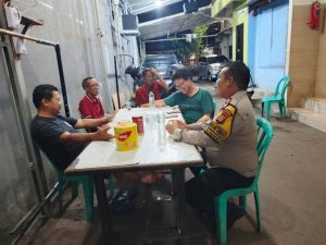 Polsek Pulogadung Sambangi Pengurus dan Warga RW 02 Rawamangun, Sampaikan Imbauan Kamtibmas