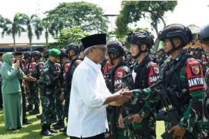 Prajurit Yonif 521 Dadaha Yodha Berangkat Ke Papua Diantar Gus Qowim