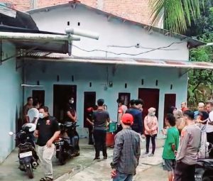 Seorang Pria Ditemukan Tewas Membusuk di Rumah Kontrakan