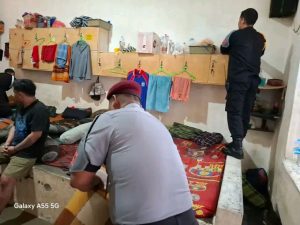 Demi Cegah Potensi Gangguan Keamanan, Lapas Kediri Gelar Razia Rutin