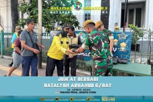 Batalyon Arhanud 6/BAY Tebar Kepedulian Lewat Kegiatan Jumat Berbagi di Tanjung Priok