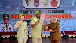 Bupati Musi Rawas Hj.Ratna Machmud Hadiri Pelantikan Pemuda Panca Marga (PPM)