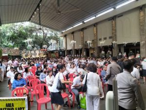 Ribuan Jemaat Bersatu dalam Damai di Katedral Jakarta, Polisi Hadir Menjaga Khusyuknya Ibadah