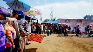 Bupati Dan Wakil Bupati Musi Rawas Hadiri Super Open Grasstrack Babe Motor Sport Kejurprov IMI Sumsel