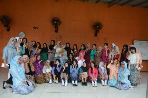 SMK Mitra Bakti Husada Peringati Hari Kartini dengan Apel dan Fashion Show Kebaya