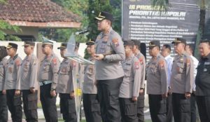 Kapolres Blitar Ingatkan Pentingnya Menjaga Kondusifitas Saat Apel Gelar Pasukan