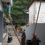 Hari Ketiga Renovasi Panti Asuhan Amanah Assodiqiyah Fokus Pada Pengecatan dan Pembuatan Tempat Tidur