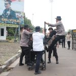 Tingkatkan Kesiapsiagaan, Polres Metro Jakarta Pusat Latihan Penggunaan Barrier Taktis