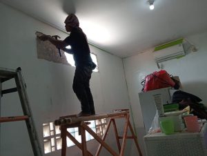 Korem 052/Wkr Selesaikan Pembuatan Tempat Tidur Panti Asuhan Yayasan Amanah Assodiqiyah