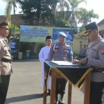 Berlangsung Khidmad, Upacara Sertijab Kabag Ops Sekaligus Pelepasan Purna Tugas