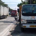 Parkir di Jalan Nasional, Truk Pengangkut Bata Ringan PT. SPS Pucuk Dikeluhkan Masyarakat