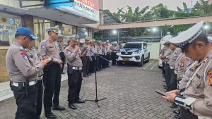 Satlantas Jakarta Timur Gelar Apel Kesiapan Hadapi Hari Buruh Internasional 2025