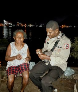 Polisi Ajak Warga Enggros Jaga Kedamaian Lewat Pendekatan Humanis