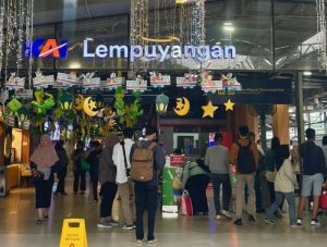 Tingkatkan Mobilisasi Masyarakat, Stasiun Lempuyangan Catat Kenaikan Volume Penumpang pada Triwulan I Tahun 2025