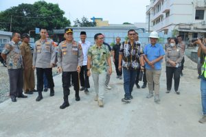 Kapolres Metro Bekasi Salurkan Bantuan Material untuk Pembangunan Gereja Paroki Ibu Teresa Lippo Cikarang