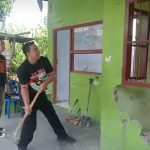 Ahli Waris Akhirnya Bongkar Balai RW 5 Kelurahan Rejomulyo