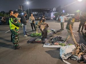 Kodim 0507/Bekasi Dukung Penertiban Atribut Ormas untuk Ciptakan Lingkungan Bersih dan Tertib di Kota Bekasi