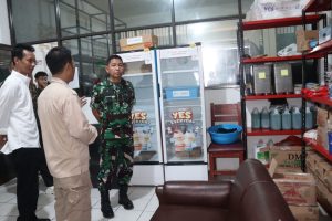 Dukung MBG, Danrem 052/Wkr Tinjau Dapur Sehat Jatiuwung