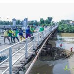 Jembatan Lama Terancam Rusak Oleh Sampah, Pemkot Kediri Komitmen Bersihkan