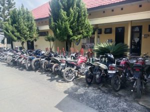 15 Unit Knalpot Brong Ditertibkan dan Ditindak Secara Hunting System di Toba