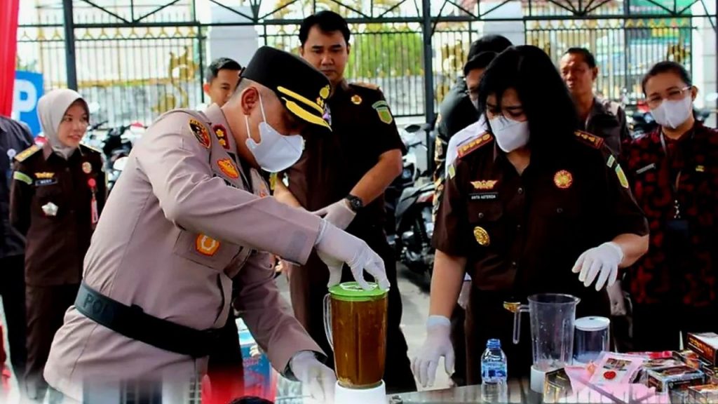 Kejaksaan Negeri Lubuk Linggau Lakukan Pemusnahan Barang Bukti dan Barang Sitaan