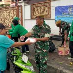 Prajurit Arhanud 6/BAY dan Persit Gelar Jumat Berbagi di Tanjung Priok