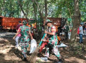 Sinergi TNI dan Pemerintah Kota: Koramil 01/Kranji Bersama Aparatur Bekasi Selatan Grebek K3 di Hutan Kota