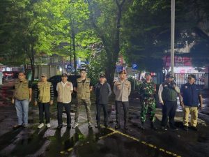 Danramil 01/Kranji Ikuti Apel Gabungan Pemberlakuan Jam Malam Pelajar di Bekasi Selatan