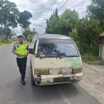 Satlantas Polres Toba Laksanakan Penindakan Tegas Terhadap Mobil Angkutan Melebihi Penumpang