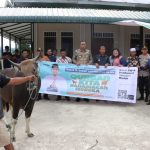 Pemkab Toba Serahkan Hewan Qurban Sumbangan Gubsu dan Presiden