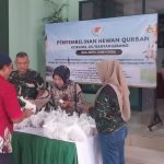 Berbagi Kebahagiaan Iduladha, Koramil 05/Bantargebang Salurkan 130 Kantong Daging Kurban kepada Warga Sekitar