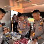Polda Metro Jaya Gelar Dapur Lapangan untuk Bantu Pengungsi Kebakaran di Kapuk Muara