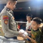 Polisi Gelar Dapur Lapangan untuk Pengungsi Korban Kebakaran di Kapuk Muara