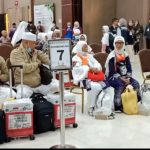 Selamat Datang Pahlawan Iman: Empat Kloter Jemaah Haji Debarkasi Surabaya Telah Tiba, 54 Jemaah Wafat