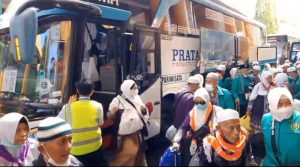 Kepulangan Jemaah Haji Mulai Tiba di Surabaya: Delapan Kloter Telah Mendarat, Lima Puluh Sembilan Jemaah Wafat