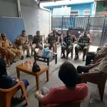 Babinsa Koramil 03 Senen Bersama Staf Kelurahan Bungur Bahas Patroli Guna Jaga Kondusifitas Wilayah