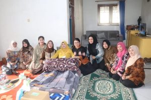 Ibu Dandim 0505/Jakarta Timur Dampingi Ketua Persit KCK Koorcab Korem 051/Wkt PD Jaya Dalam Rangka Kegiatan Tali Kasih