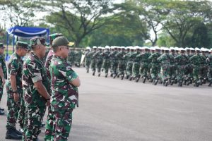 Panglima TNI Bersama Menhan RI Tinjau Pasukan Defile Untuk Bastille Day Prancis