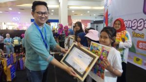 Ayah Hadir, Anak Percaya Diri !, Ratusan Peserta Ramaikan Lomba Gambar GATI di Surabaya