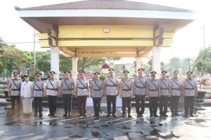 Upacara Ziarah dan Tabur Bunga Polres Tanjung Perak Peringati HUT Bhayangkara ke-79