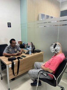 Imigrasi Kediri Deportasi WNA Asal Slovenia